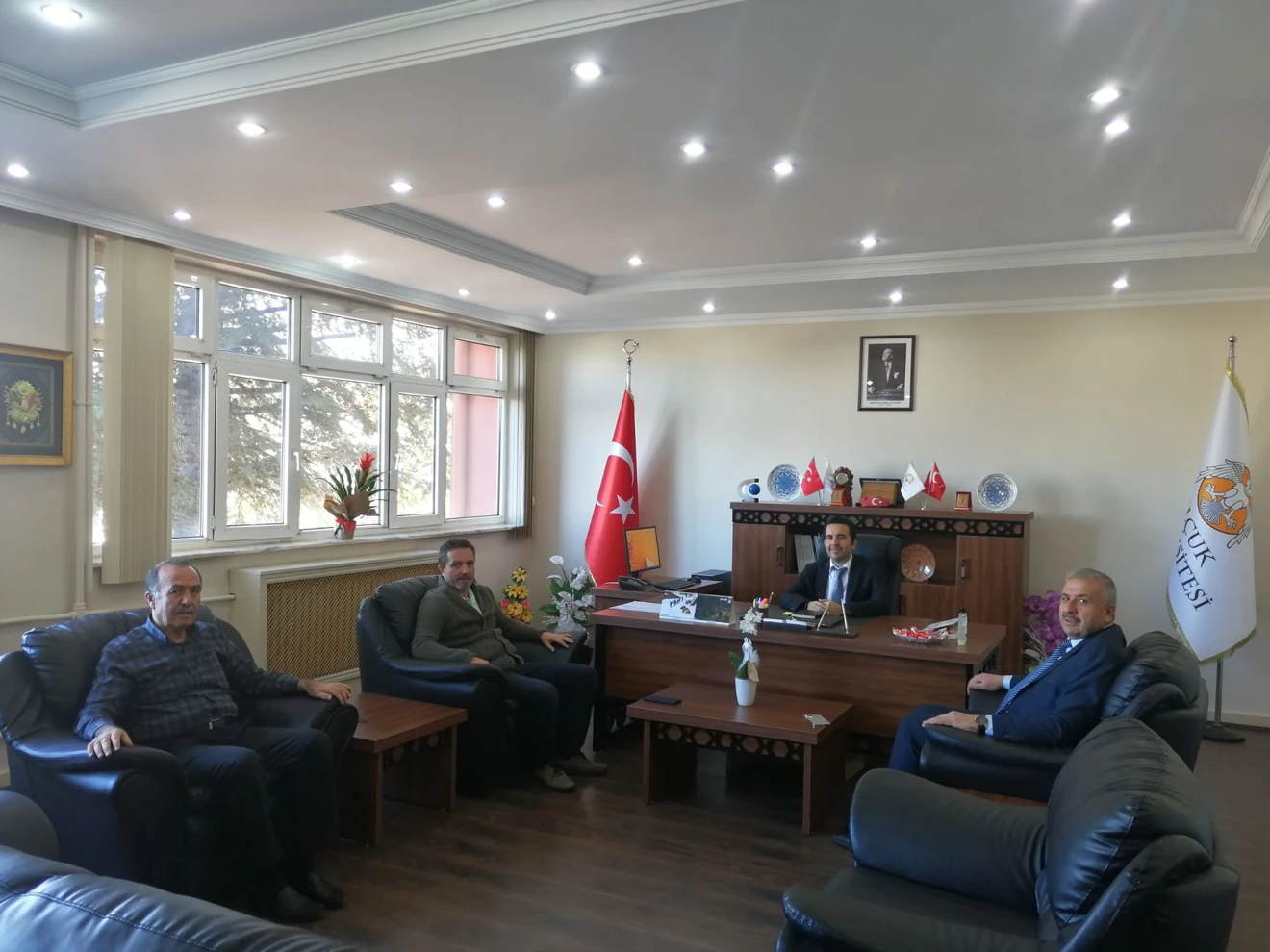 Güneysınır Belediye Başkanı DEMİR'den Meslek Yüksekokulu Müdürü Doç. Dr. Mustafa ZEYBEK'e Ziyaret